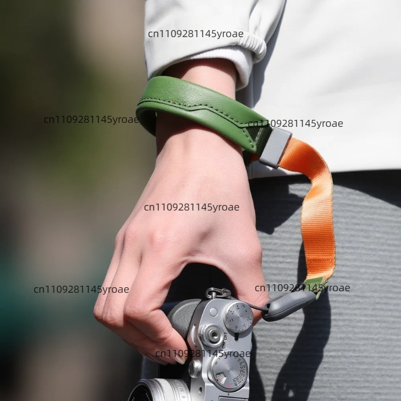 Magnetic Quick‑Release Camera  - Camera Wrist Strap 评论和价格